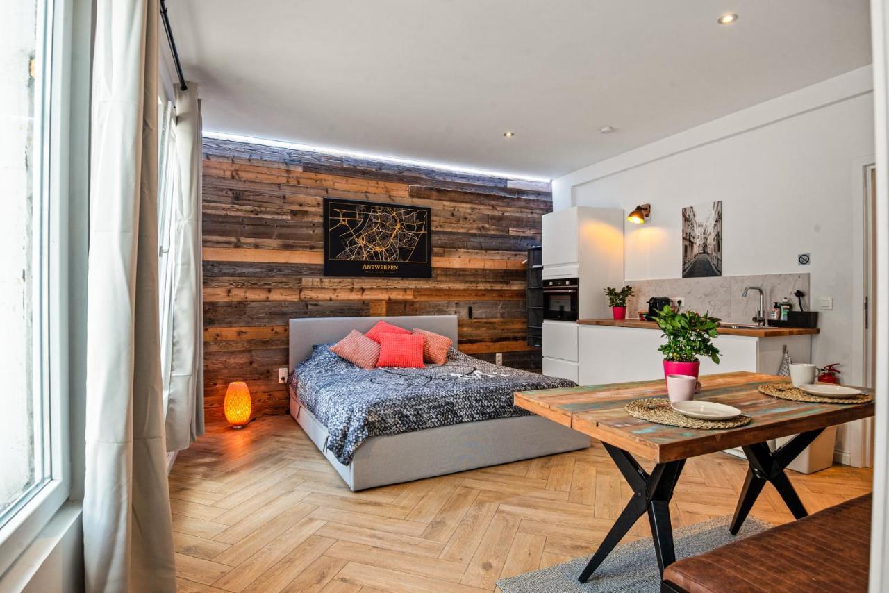 Suite City Center In Quiet Street & Airco Antwerpen Ngoại thất bức ảnh