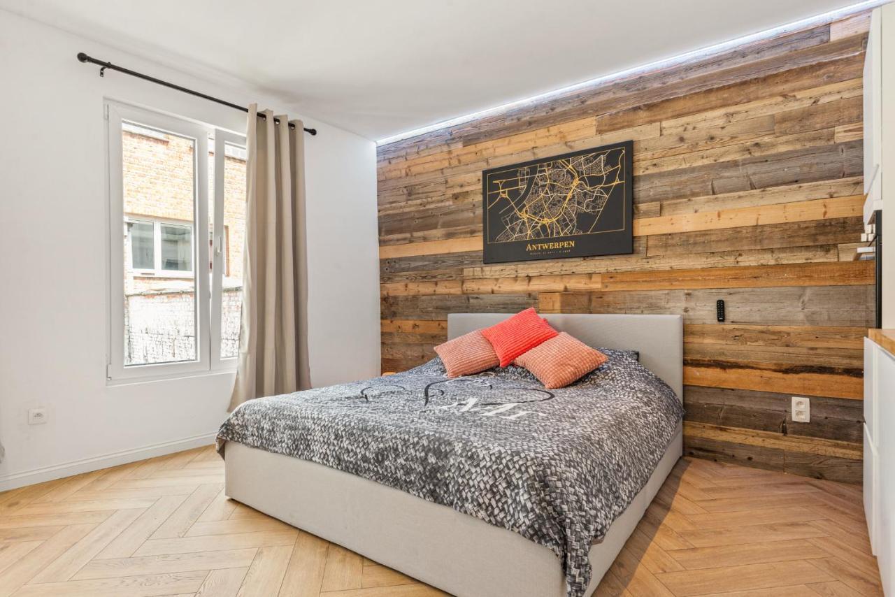 Suite City Center In Quiet Street & Airco Antwerpen Ngoại thất bức ảnh