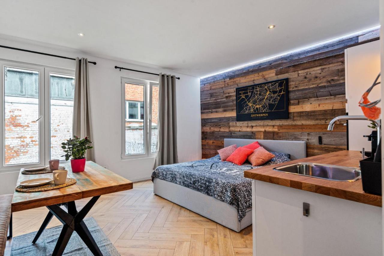 Suite City Center In Quiet Street & Airco Antwerpen Ngoại thất bức ảnh